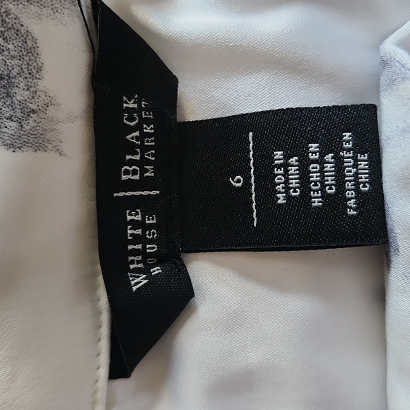 White House Black Market floral Black and white tank size 6 - Picture 5 of 13